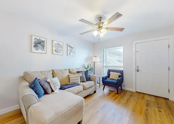 Apartment The Cove #c102 *
